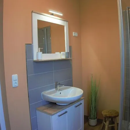 Trautesheim - Parkplatz Gratis * Ilmenau